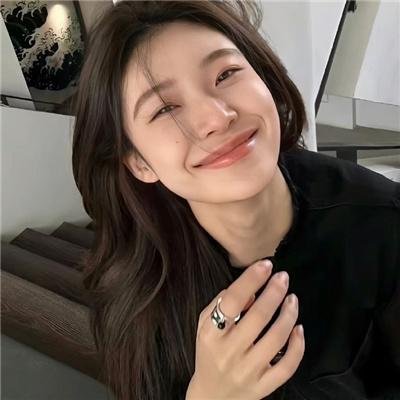 爱长颈鹿的女人